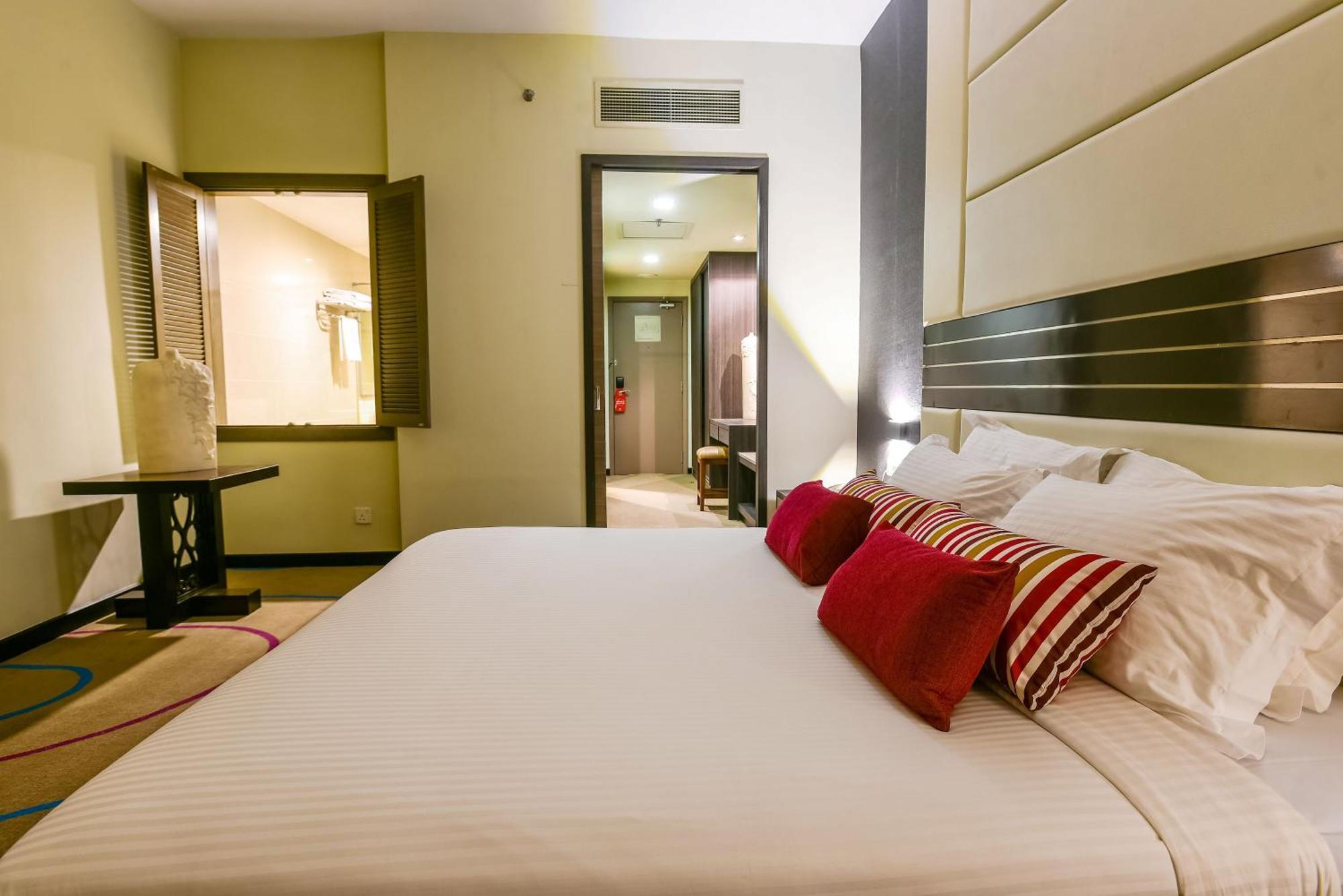 Premiere Hotel - Complimentary Shuttle To Klang Wholesale Market Exteriör bild