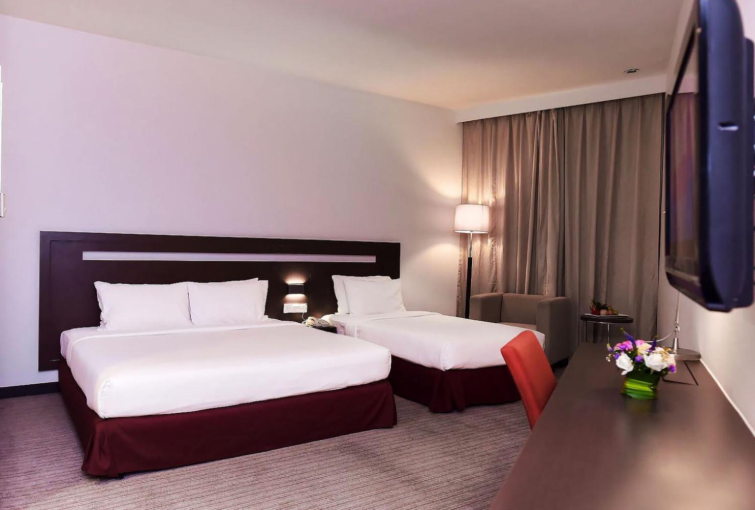 Premiere Hotel - Complimentary Shuttle To Klang Wholesale Market Exteriör bild