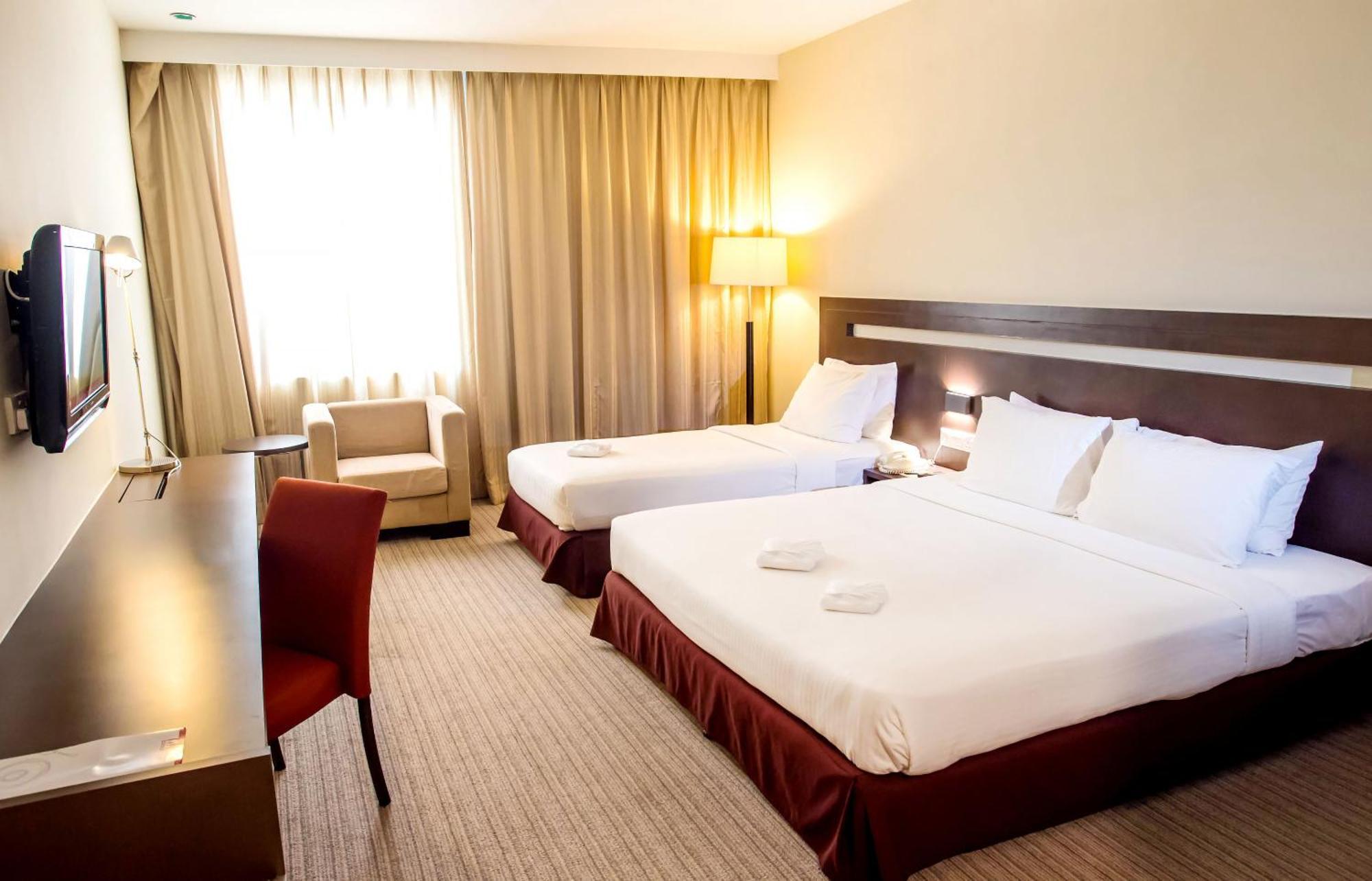 Premiere Hotel - Complimentary Shuttle To Klang Wholesale Market Exteriör bild
