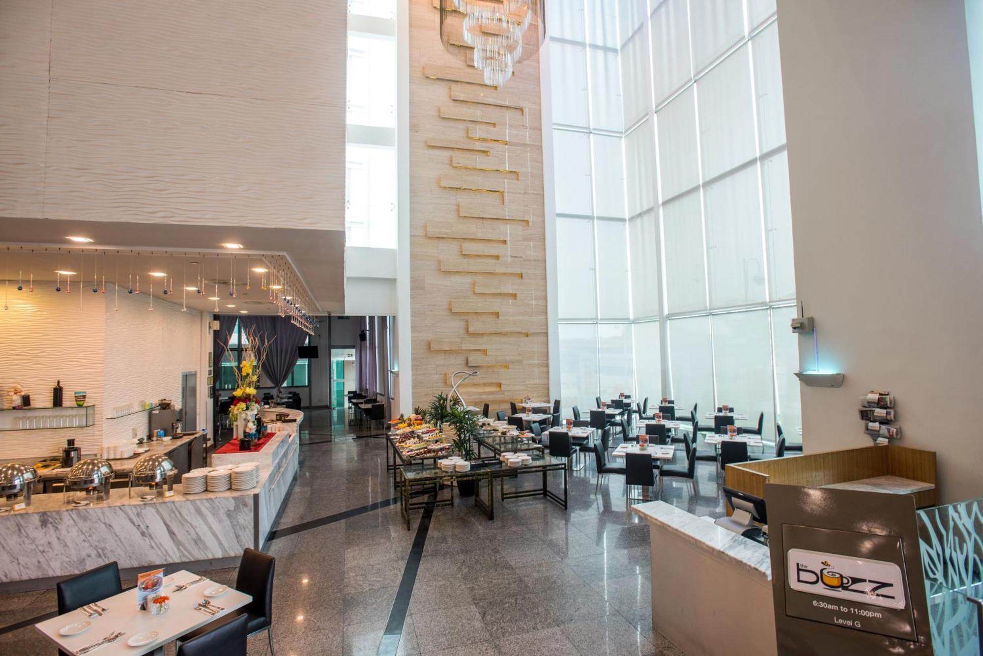 Premiere Hotel - Complimentary Shuttle To Klang Wholesale Market Exteriör bild