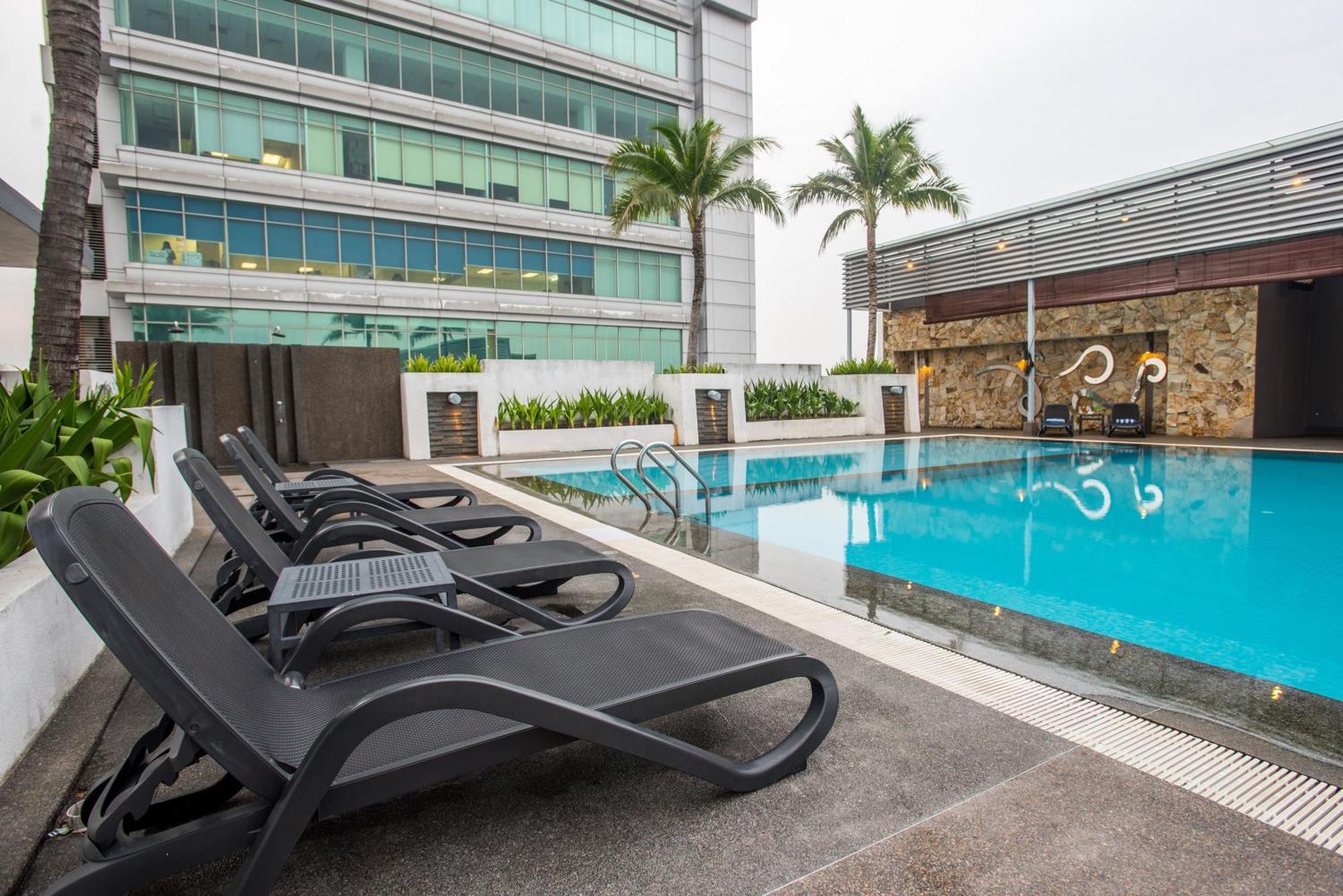Premiere Hotel - Complimentary Shuttle To Klang Wholesale Market Exteriör bild