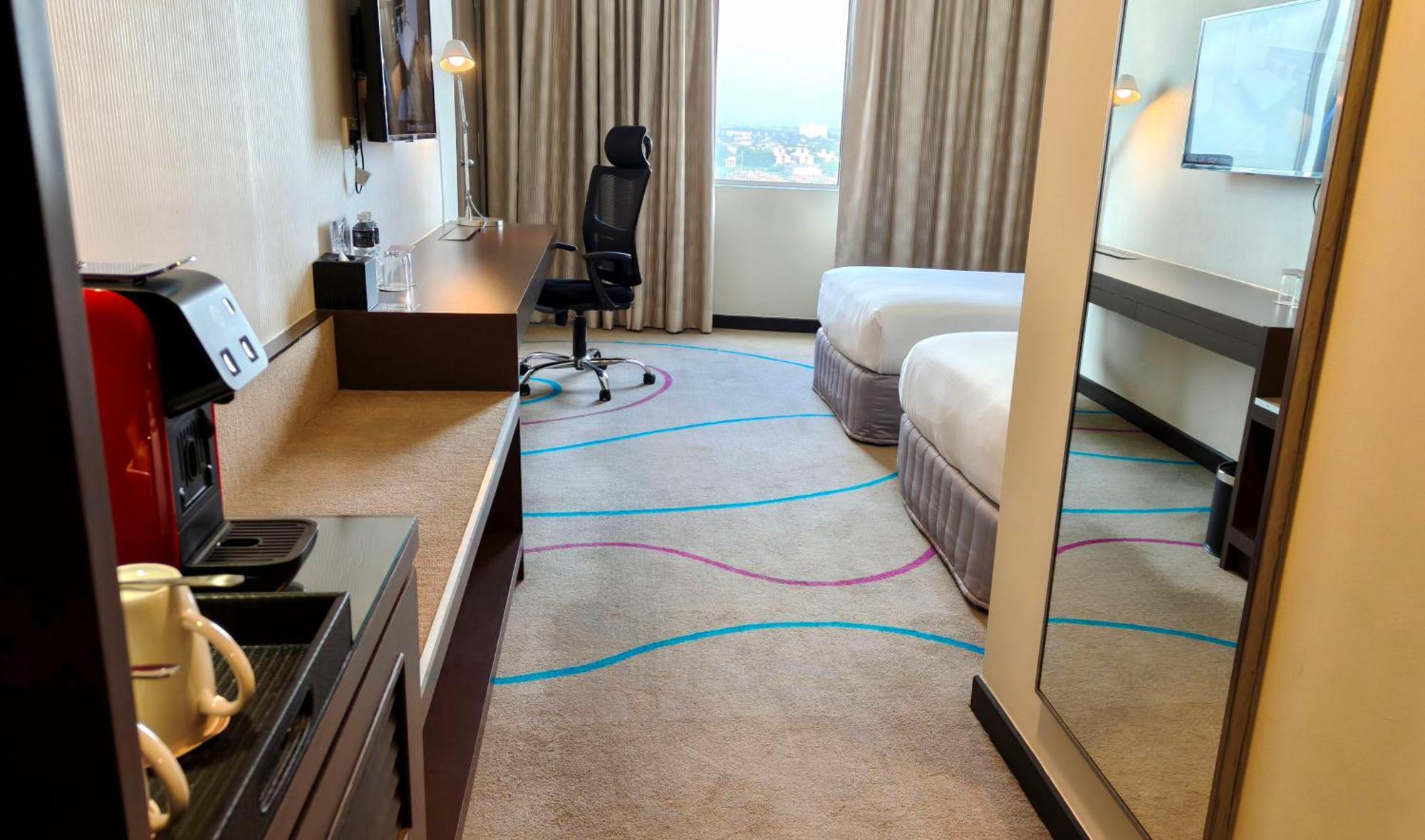 Premiere Hotel - Complimentary Shuttle To Klang Wholesale Market Exteriör bild